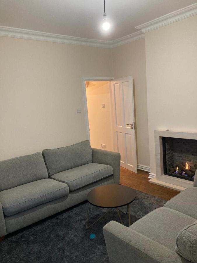 Homely 3-Bed House In Bham 15 Min From City Centre Birmingham Bagian luar foto
