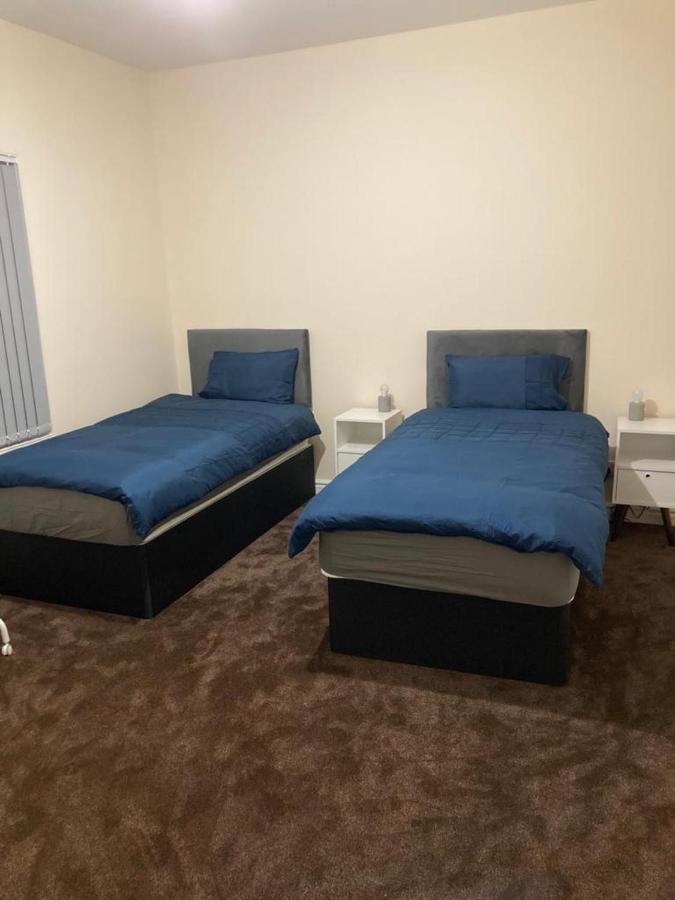 Homely 3-Bed House In Bham 15 Min From City Centre Birmingham Bagian luar foto