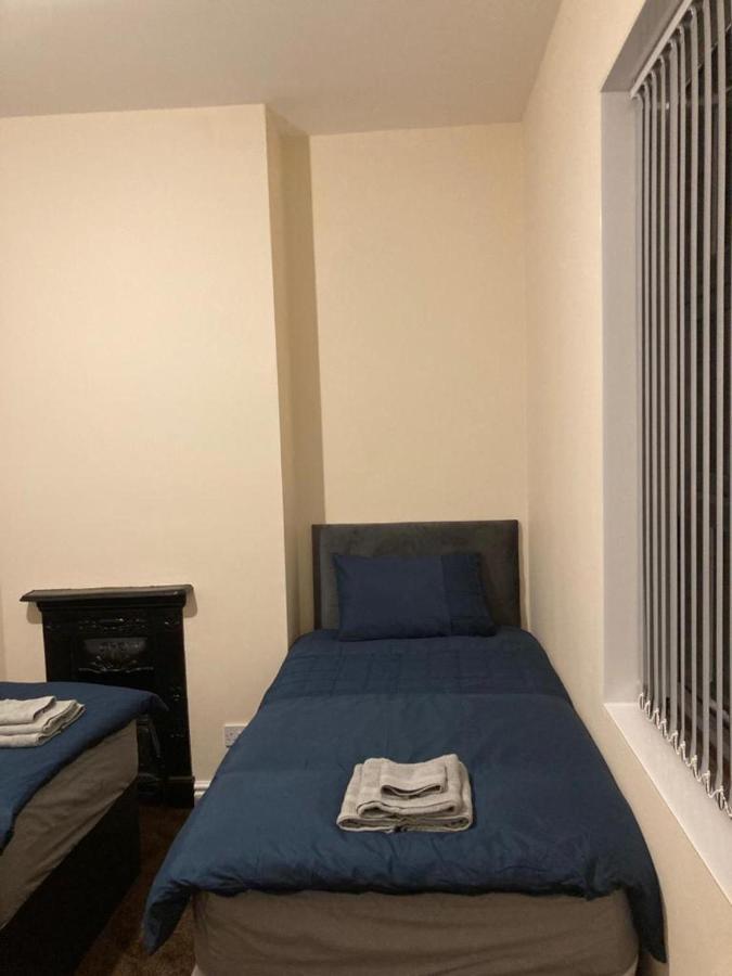 Homely 3-Bed House In Bham 15 Min From City Centre Birmingham Bagian luar foto